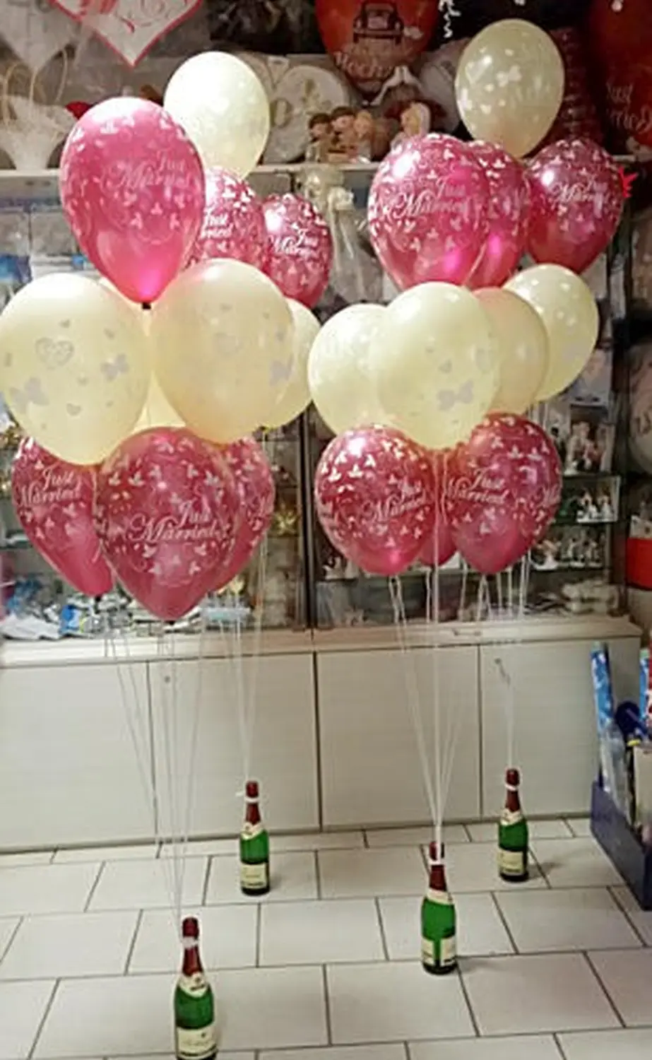 Ballon Moments - Dekoration -  „Just Married"-Luftballons mit Sektflaschen