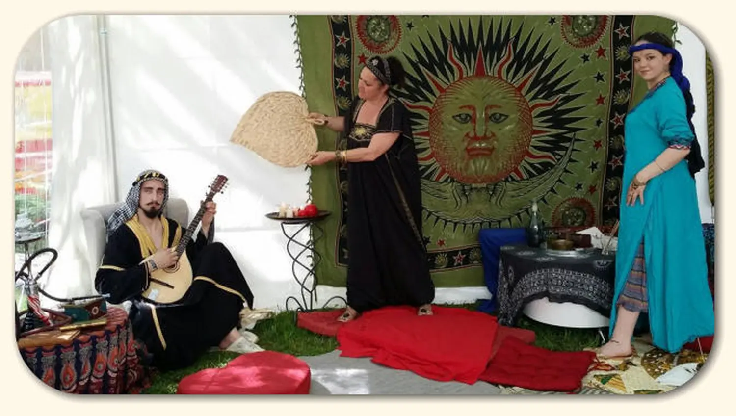 Moments Veranstaltungsagentur - Orientalisches Zeltambiente mit Musiker