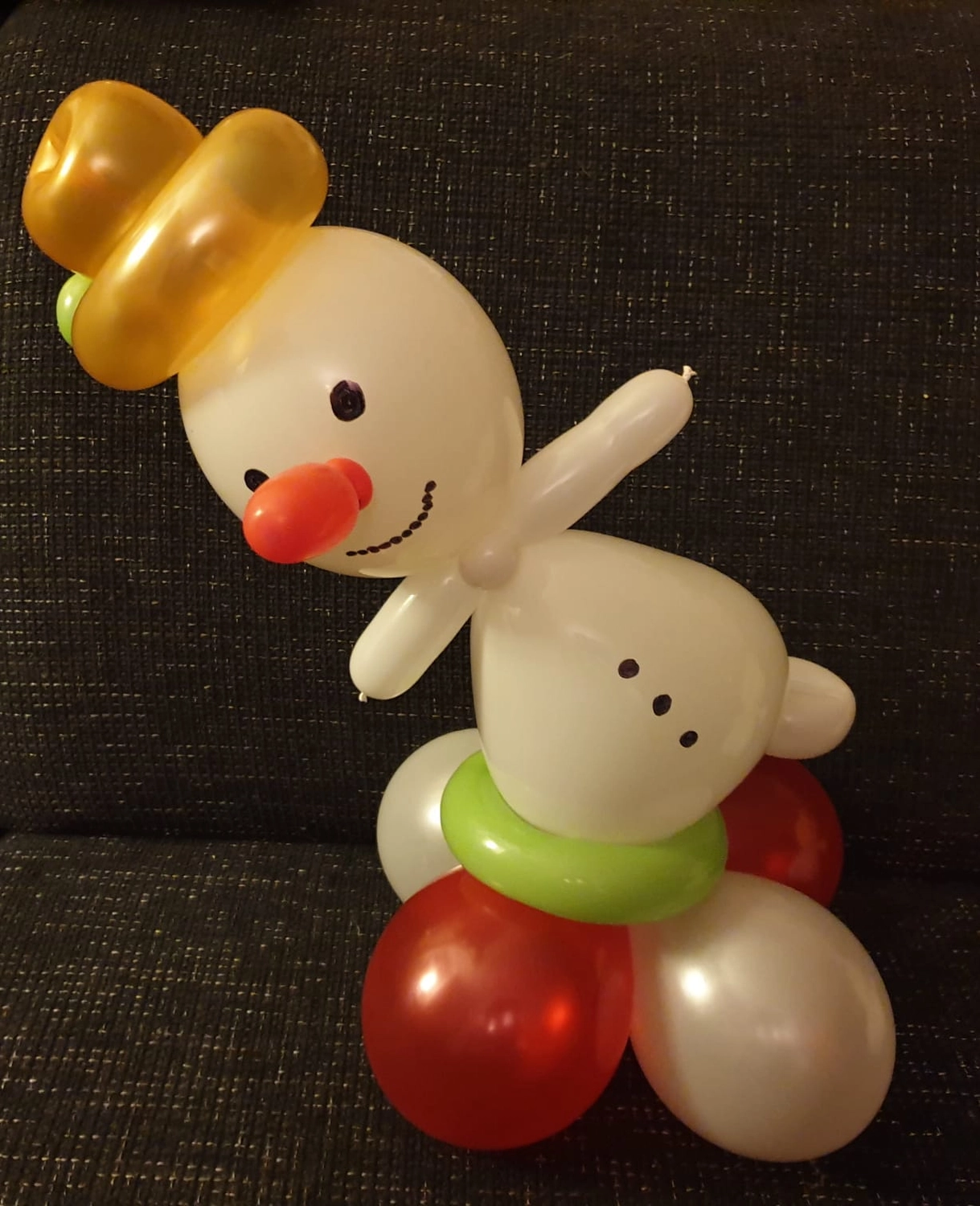 Moments Veranstaltungsagentur - Ballonfigur Schneemann mit Zylinder