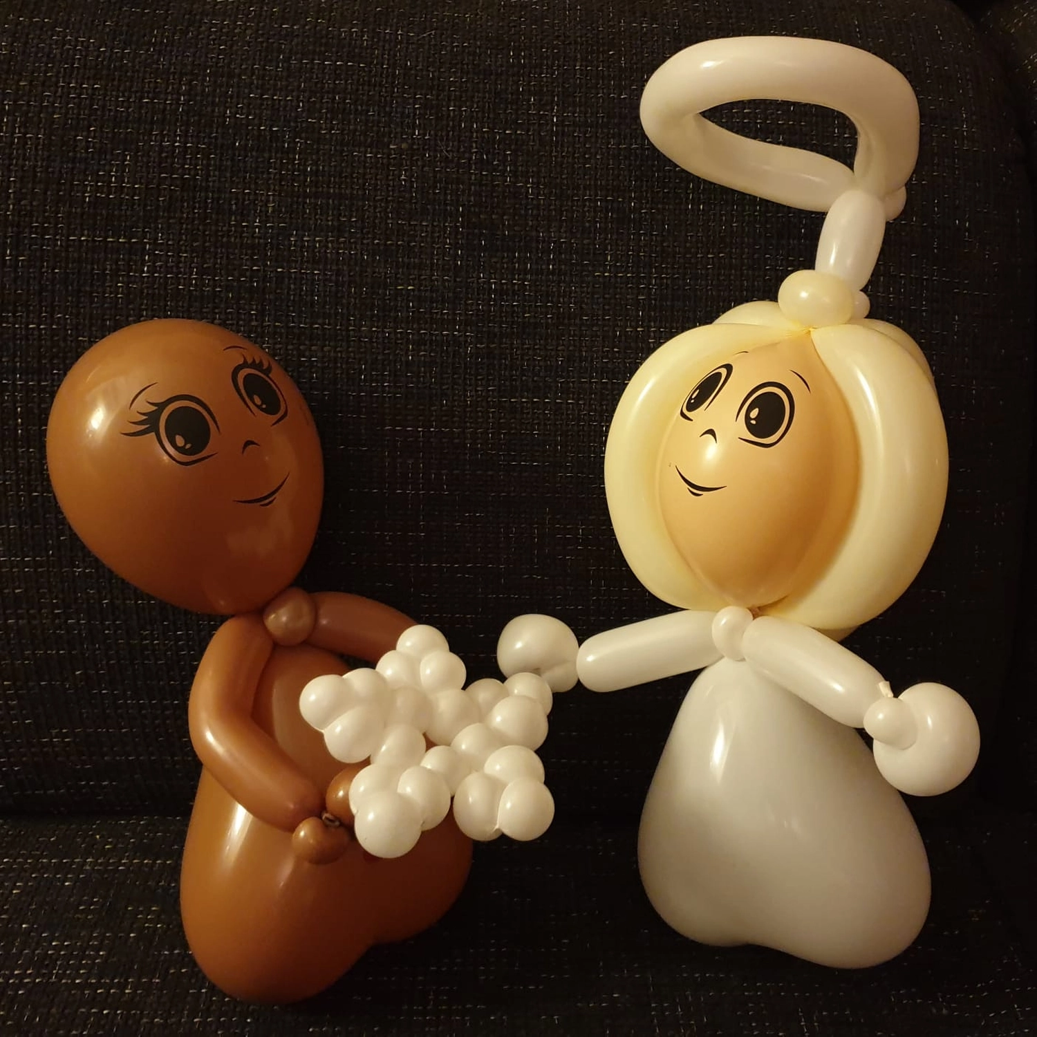 Moments Veranstaltungsagentur - Ballonfiguren Engel und Kind