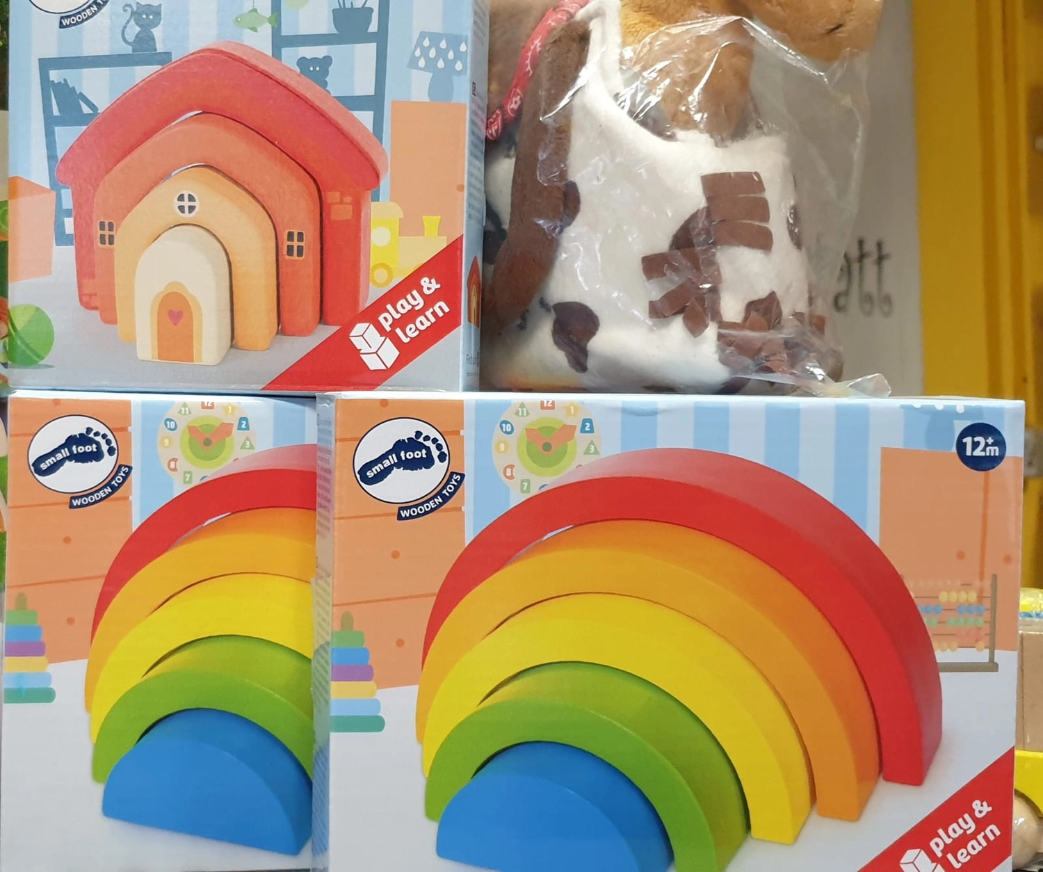 Moments Veranstaltungsagentur -  Regenbogen Spielzeugkiste